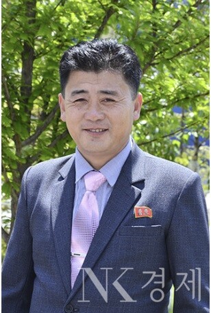 궁정식 평성사범대학 교원